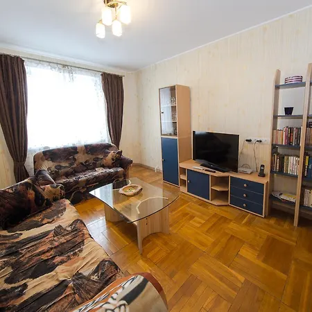 Two-bedroom On Raduzhnaya - Arena+ *